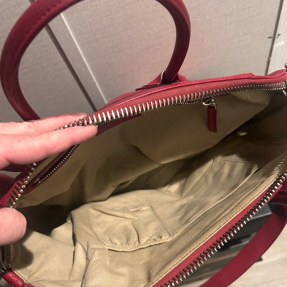 Givenchy Antigona Medium Red Leather Handbag - Picture 7 of 12